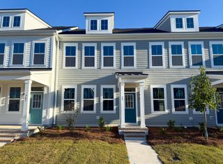 759 Blueway Avenue, Summerville, SC 29486