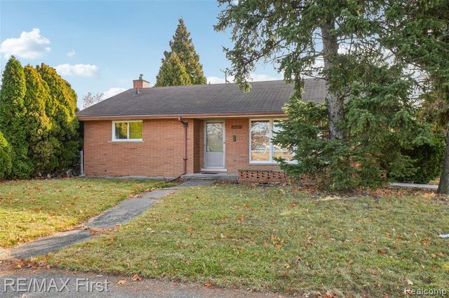 22400 Kelly Road, Eastpointe, MI 48021