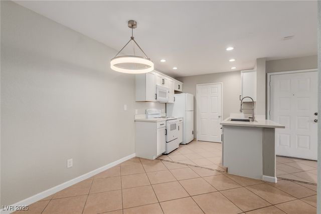 221 Mission Catalina Lane 101, Las Vegas, NV 89107