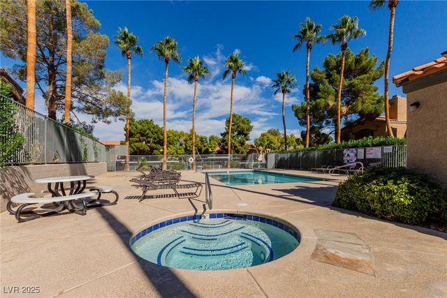 221 Mission Catalina Lane 101, Las Vegas, NV 89107