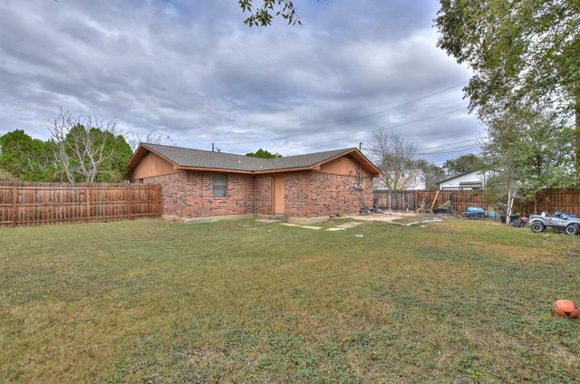 1204 Southwalk ST, Georgetown, TX 78626