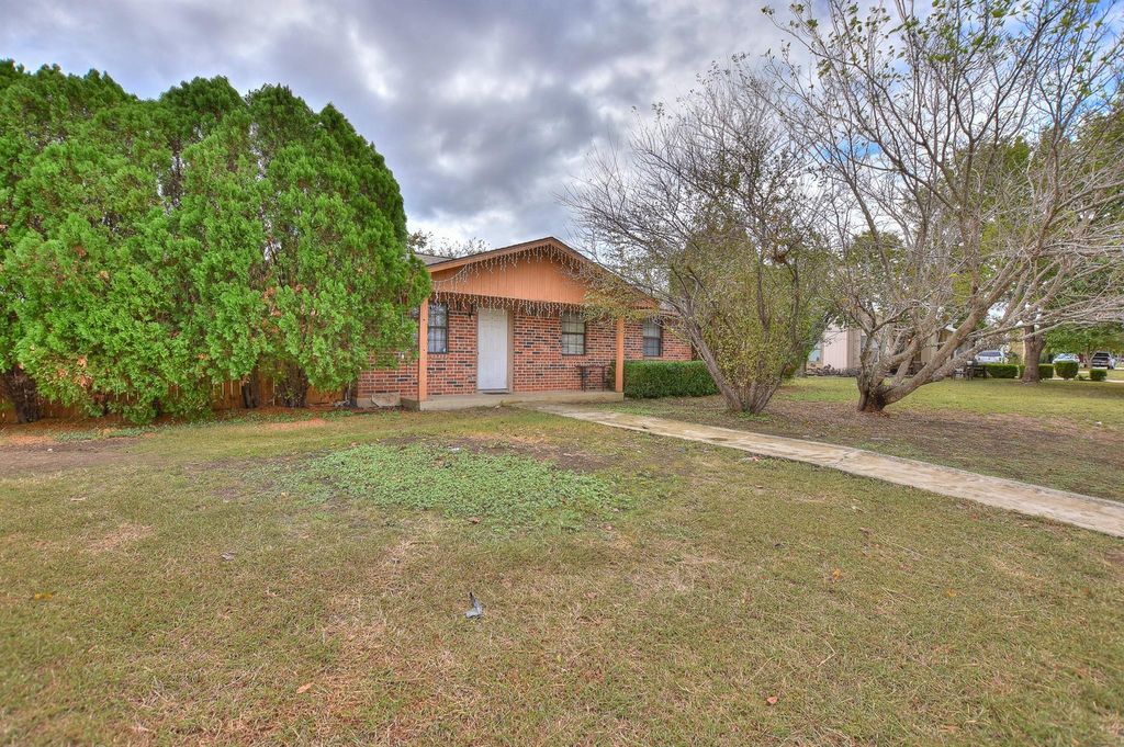 1204 Southwalk ST, Georgetown, TX 78626