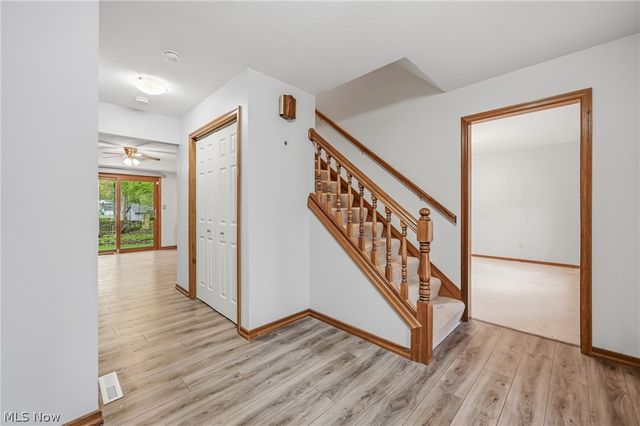 1178 Logan Woods Drive, Hubbard, OH 44425