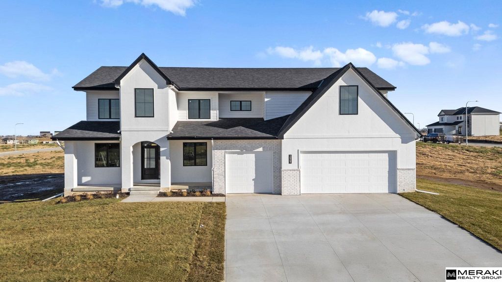 10907 N 167th Street, Bennington, NE 68007