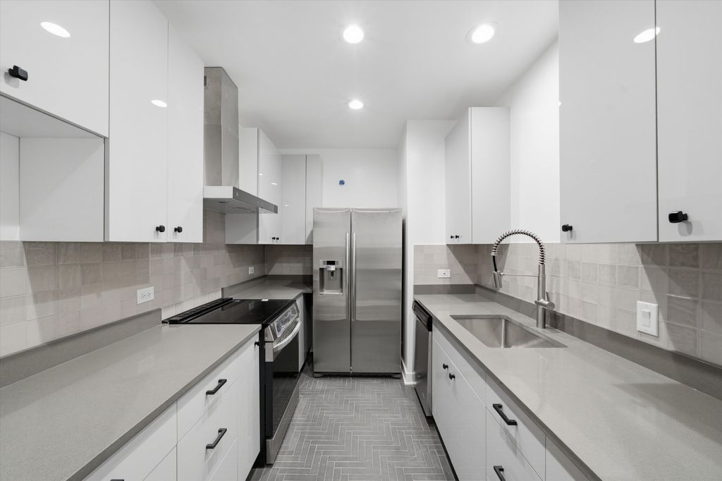 680 N Lake Shore Drive 325, Chicago, IL 60611 — photo 5