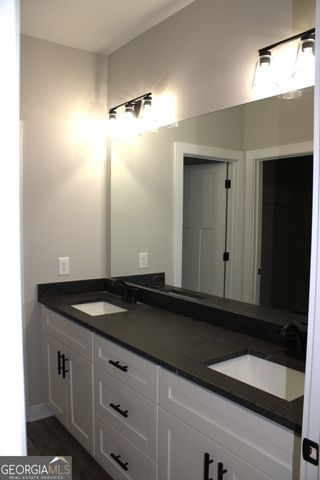 123 Fairview Station, Hartwell, GA 30643