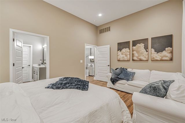 614 N 11th Street, Cambridge, OH 43725