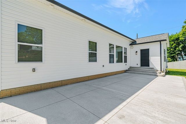 614 N 11th Street, Cambridge, OH 43725