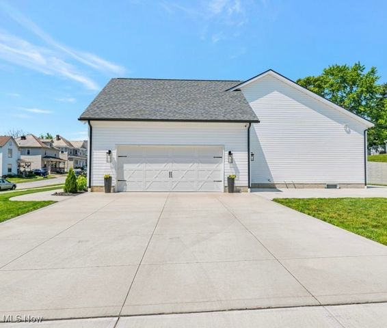 614 N 11th Street, Cambridge, OH 43725