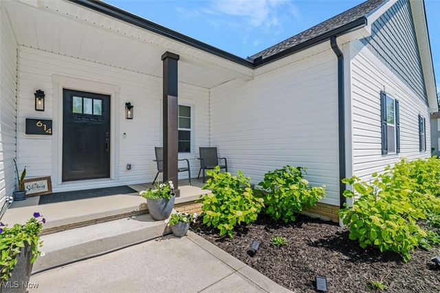 614 N 11th Street, Cambridge, OH 43725