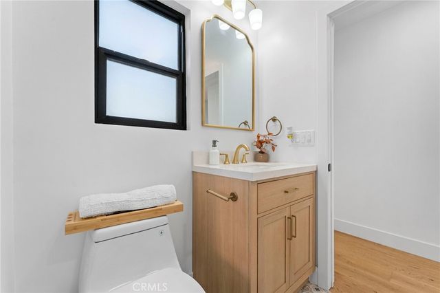 5334 S Hillcrest Drive, Los Angeles, CA 90043