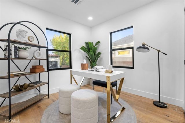 5334 S Hillcrest Drive, Los Angeles, CA 90043