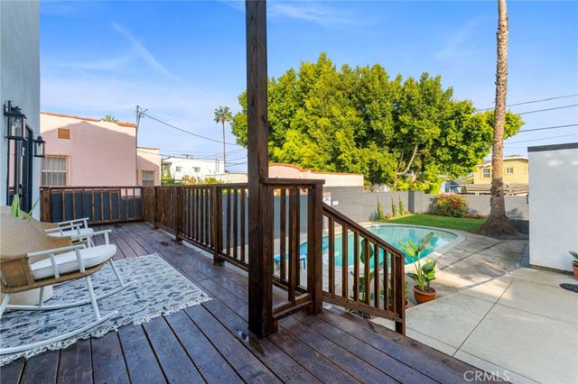 5334 S Hillcrest Drive, Los Angeles, CA 90043
