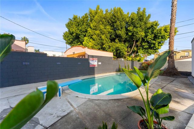 5334 S Hillcrest Drive, Los Angeles, CA 90043