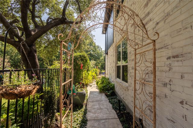 583 Oakbend Drive, Coppell, TX 75019