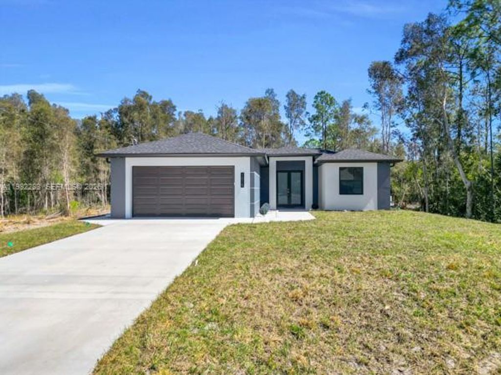 1015 Habershan, Lehigh Acres, FL 33974