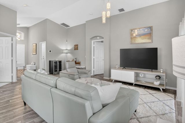 7351 Modena Drive, Boynton Beach, FL 33437