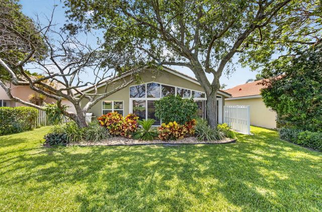 7351 Modena Drive, Boynton Beach, FL 33437