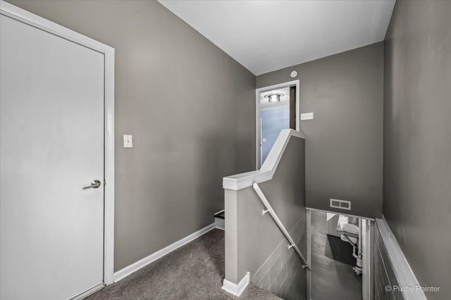 326 Farview Drive, North Aurora, IL 60542