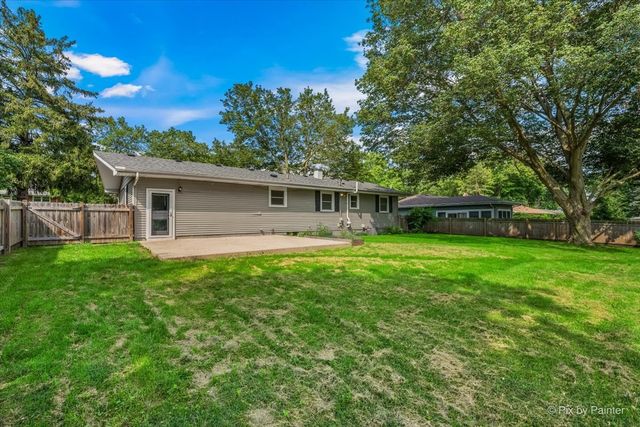 326 Farview Drive, North Aurora, IL 60542