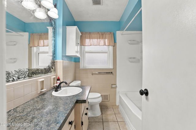 7708 Sierra Trail, Louisville, KY 40214