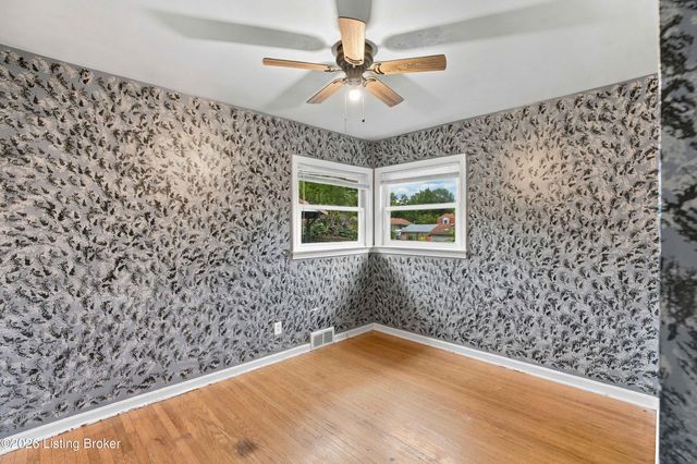 7708 Sierra Trail, Louisville, KY 40214