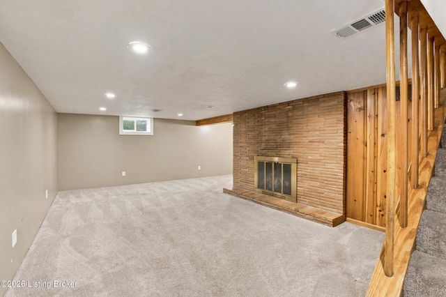 7708 Sierra Trail, Louisville, KY 40214