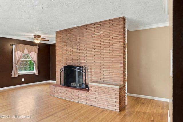 7708 Sierra Trail, Louisville, KY 40214