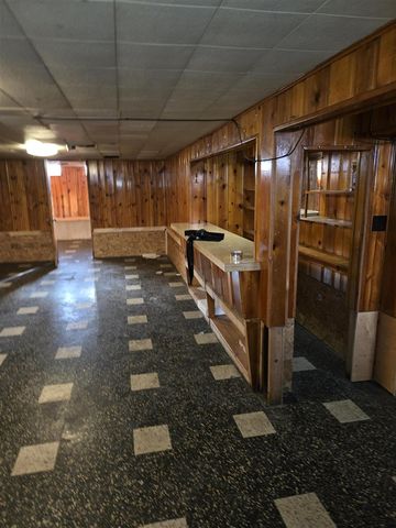 27294 W Pleasant Ridge Drive, Dearborn Heights, MI 48127