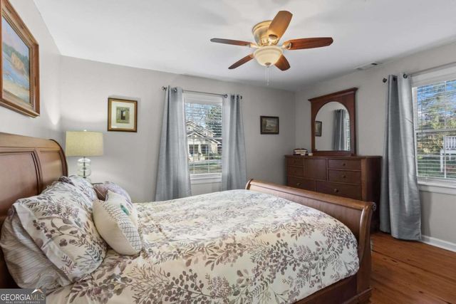 3045 Dunn Street SE, Smyrna, GA 30080