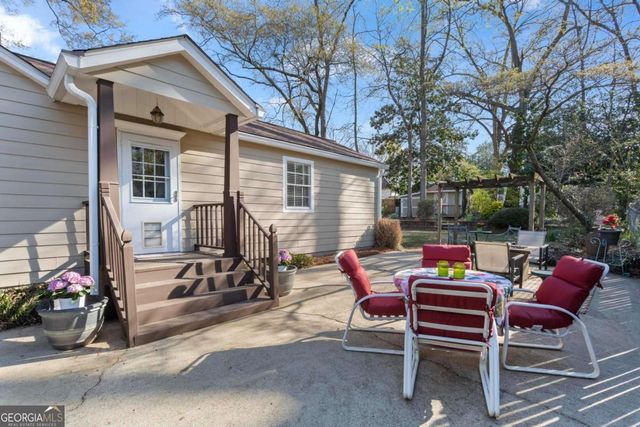 3045 Dunn Street SE, Smyrna, GA 30080