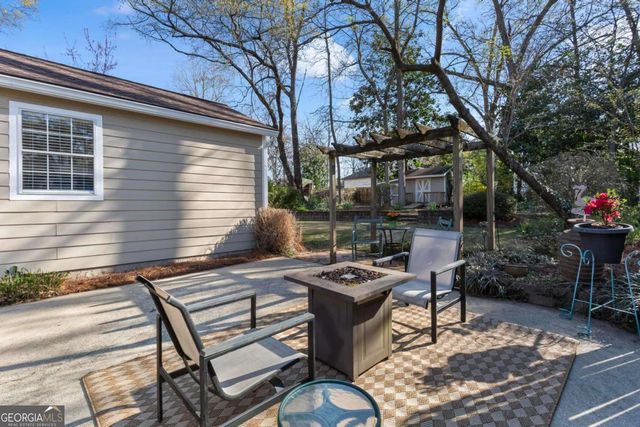 3045 Dunn Street SE, Smyrna, GA 30080