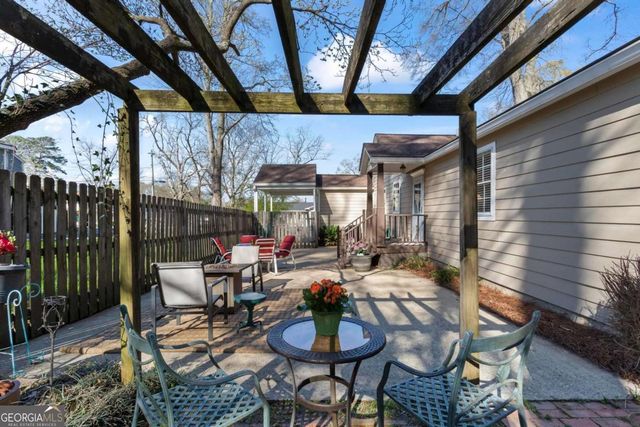 3045 Dunn Street SE, Smyrna, GA 30080