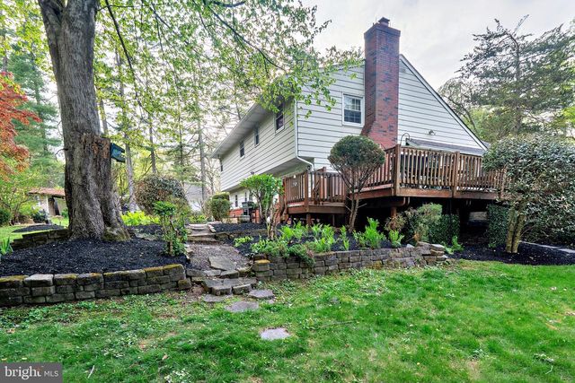 12 FORREST BLEND DR, Titusville, NJ 08560