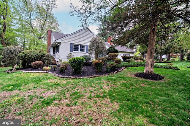 12 FORREST BLEND DR, Titusville, NJ 08560