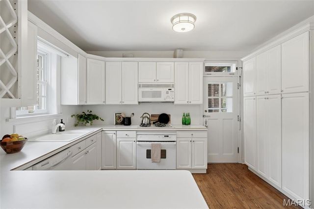7529 Wellington Way 1, Clayton, MO 63105