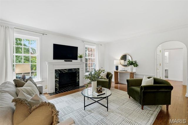 7529 Wellington Way 1, Clayton, MO 63105