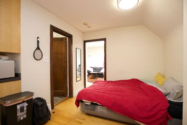 733 Elm Street 301, Winnetka, IL 60093