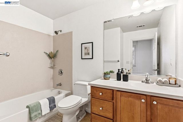1503 Jetty Dr, Richmond, CA 94804