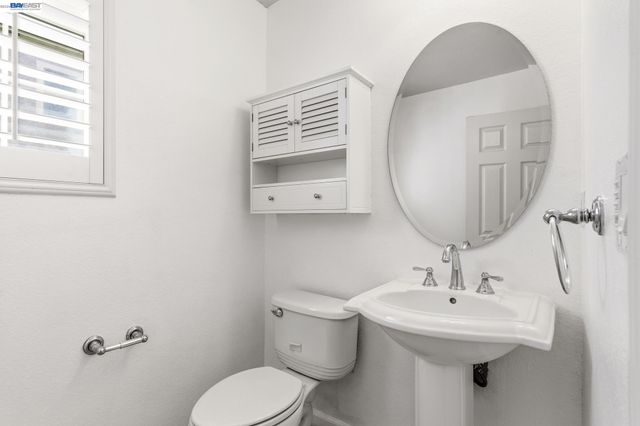 1503 Jetty Dr, Richmond, CA 94804