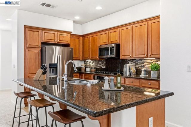 1503 Jetty Dr, Richmond, CA 94804