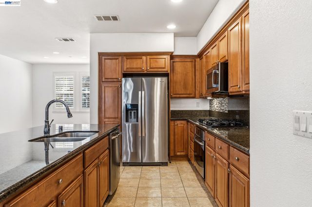 1503 Jetty Dr, Richmond, CA 94804