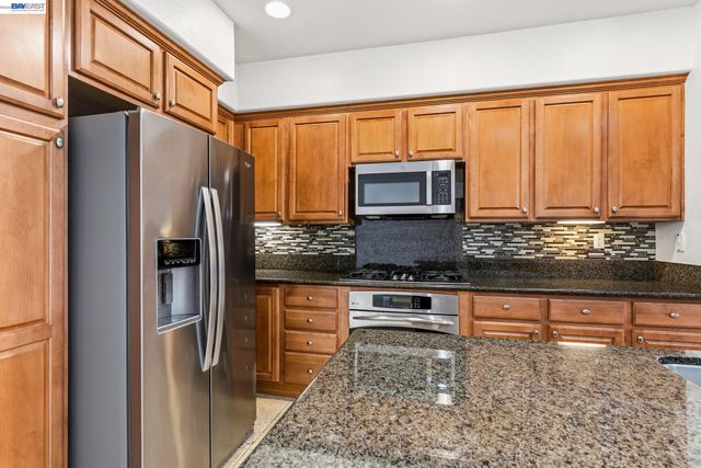 1503 Jetty Dr, Richmond, CA 94804