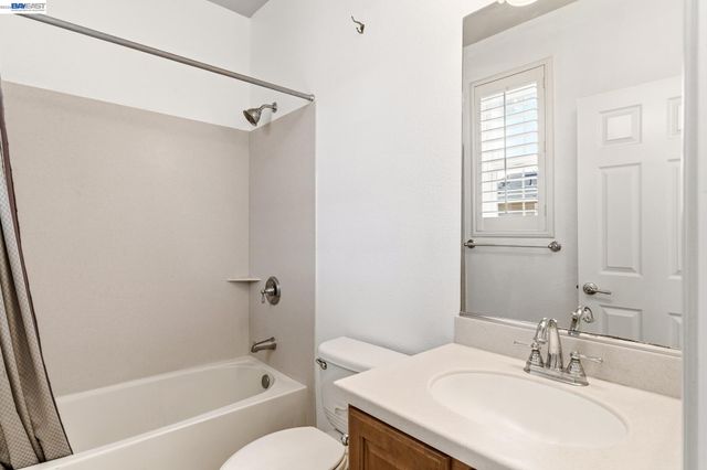 1503 Jetty Dr, Richmond, CA 94804