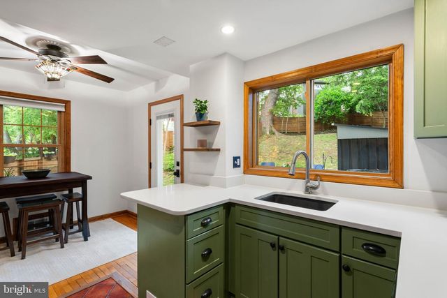 5823 MONTICELLO RD, Alexandria, VA 22303