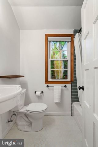 5823 MONTICELLO RD, Alexandria, VA 22303