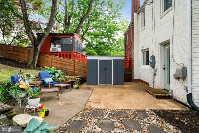 5823 MONTICELLO RD, Alexandria, VA 22303