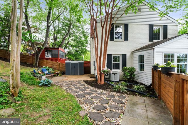 5823 MONTICELLO RD, Alexandria, VA 22303