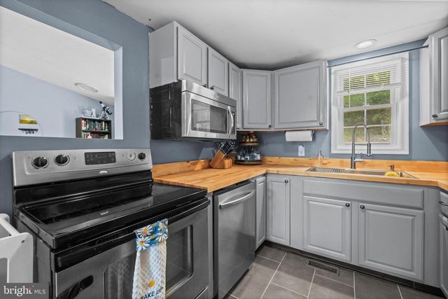 358 WELLS DR, Front Royal, VA 22630