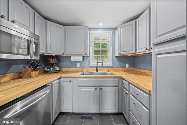 358 WELLS DR, Front Royal, VA 22630